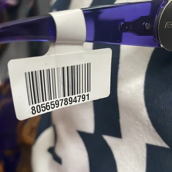 COPY - Brand new with the tag and serial number Versace glasses display picture 2